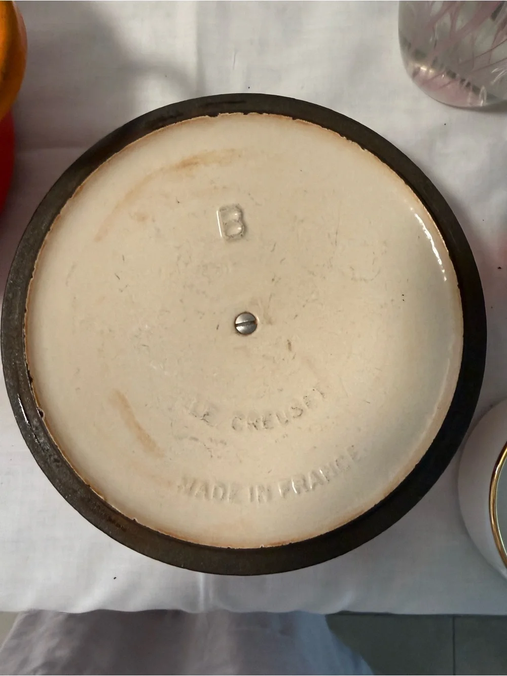 Le Creuset Orange Gradient Round Dutch Oven with Lid B 2 Qt see pictures